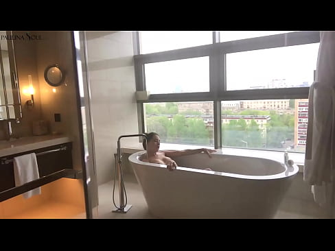 ❤️ Огромно бебе кое страсно ја тресе пичката во бањата ️ Порно видео на порно mk.hentai-id.ru ❤