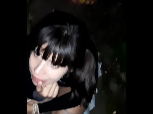 ❤️ На улица отечен пенис во замена за бонбони ️ Порно видео на порно mk.hentai-id.ru ❤