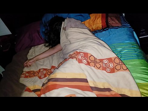 ❤️ Посинок ја кара својата млада маќеа додека таа спие. ️ Порно видео на порно mk.hentai-id.ru ❤